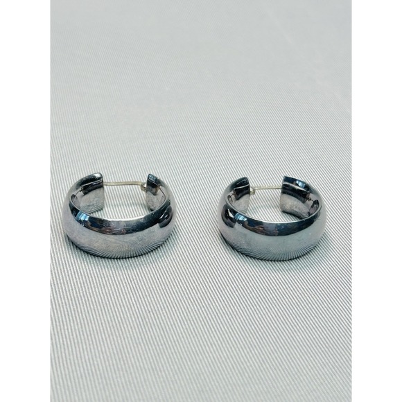 Jewelry - Sterling Silver‎ Hoop Earrings Pair .925 Thailand Jewelry